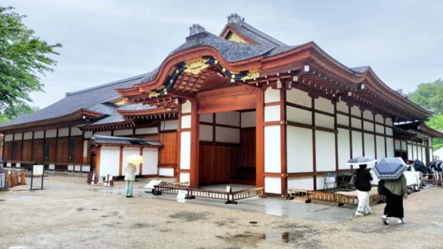 2.5-Hour Nagoya Tour: Castle History, Local Food & City View - Kinshachi Yokocho, where Nagoya’s food story begins