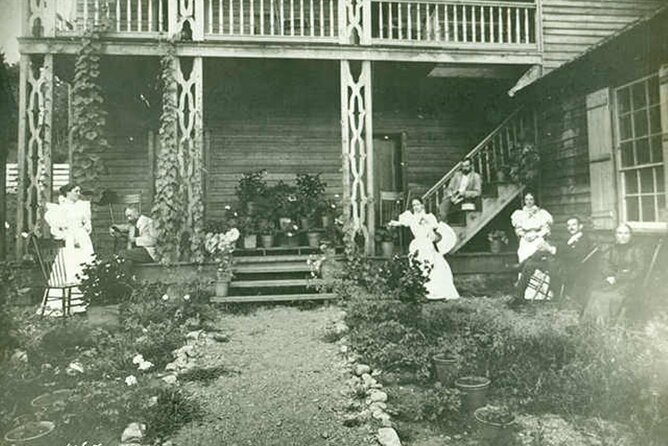 2-Hour Helen Haunts and History Walk Tour - Two Tire Tavern and the 1913 hospital connection