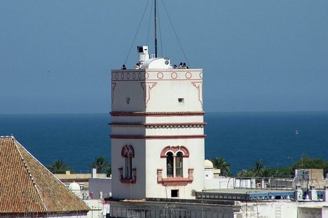 2 Hours Tour around Cádiz: History, anecdotes and curiosities - Cádiz Cathedral and two very different churches