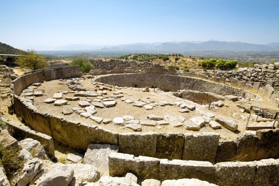 3-Day Ancient Greek Archaeological Sites Tour from Athens - Day three: Apollo, the Oracle, and the views from Delphi