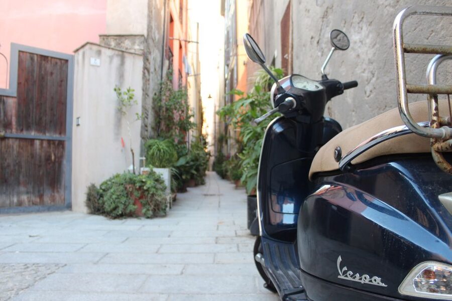 3 Hours Guided Tour of the Historical Cagliari - The guide makes the difference