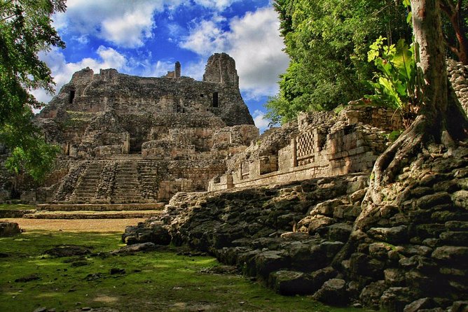 5 Days Mayan Heritage History Tour - Day 4: Edzná, Uxmal, and an evening in Mérida