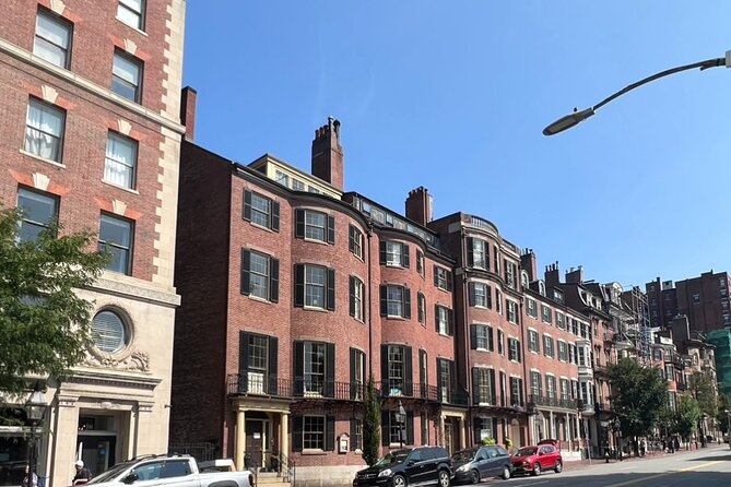 80-Minutes NON-STOP Trolley of Historic Boston and Freedom Trail - How the narration affects the experience