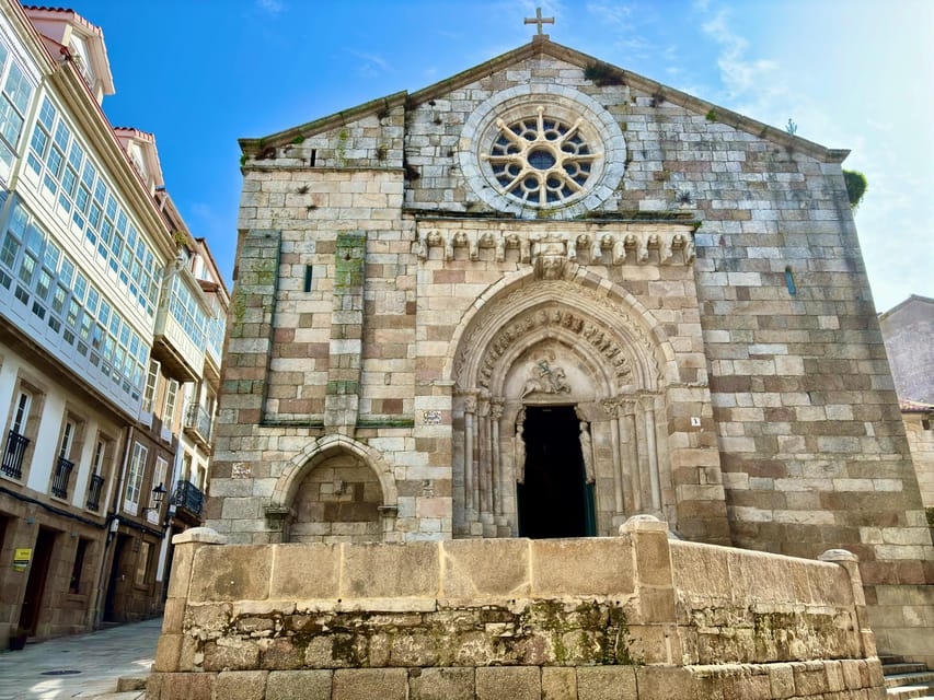 A Coruña: Historic Walking Tour Old Town and Highlights - Who should book this walk?