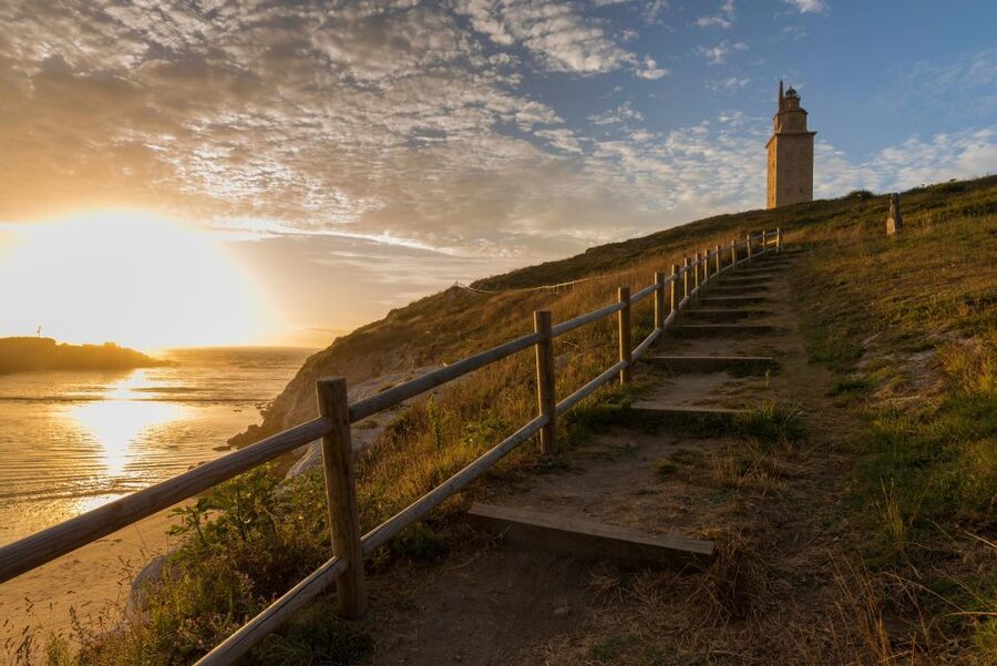 A Coruña: Historic Walking Tour Old Town and Highlights - Marina galleries and the route toward the Obelisk