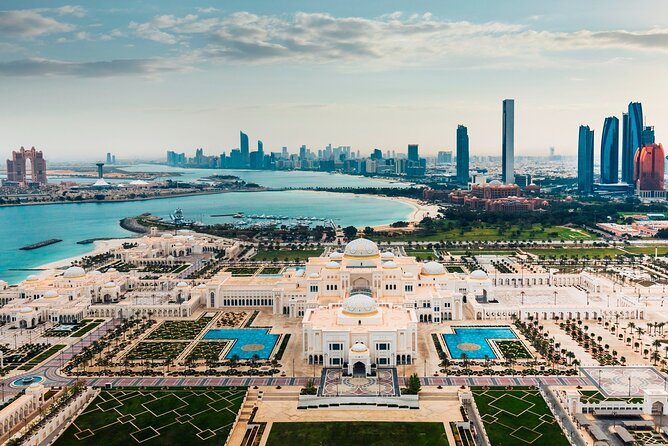 Abu Dhabi Full Day Tour & Heritage Village from Dubai with Lunch - What this Abu Dhabi day trip is really like