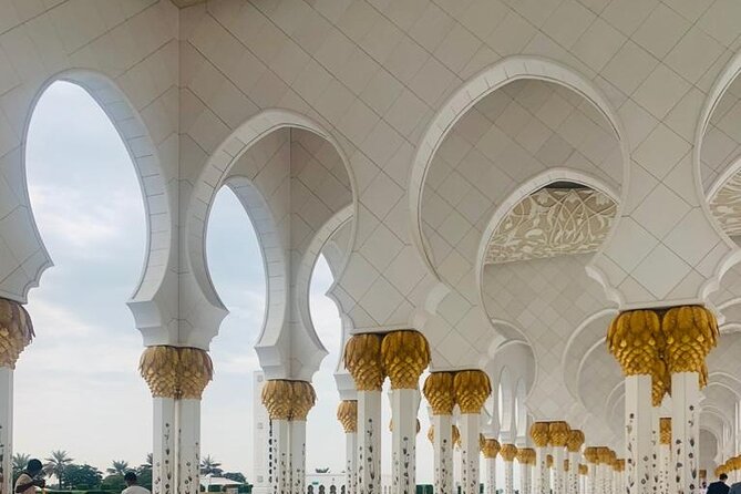 Abu Dhabi Tour Grand Mosque Emirates Palace Heritage Village - Emirates Palace gives you a taste of excess
