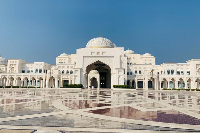 Abu Dhabi Tour Grand Mosque Emirates Palace Heritage Village - Louvre Abu Dhabi is a 15-minute photo stop