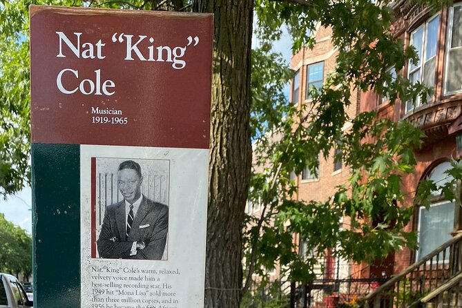 African American Heritage Tour of Chicago - The soul-food finish at Pearl’s