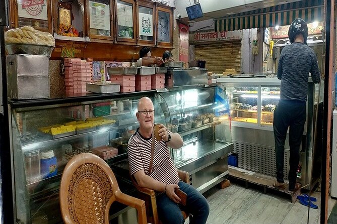 Agra Old City Walking Tour, Private Heritage walking Guided Tour - Shri Mankameshwar Mandir and the city’s Hindu side