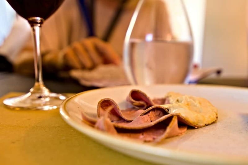 Alba: History Walking Tour and Food Tasting with a Local - Key points to know before booking