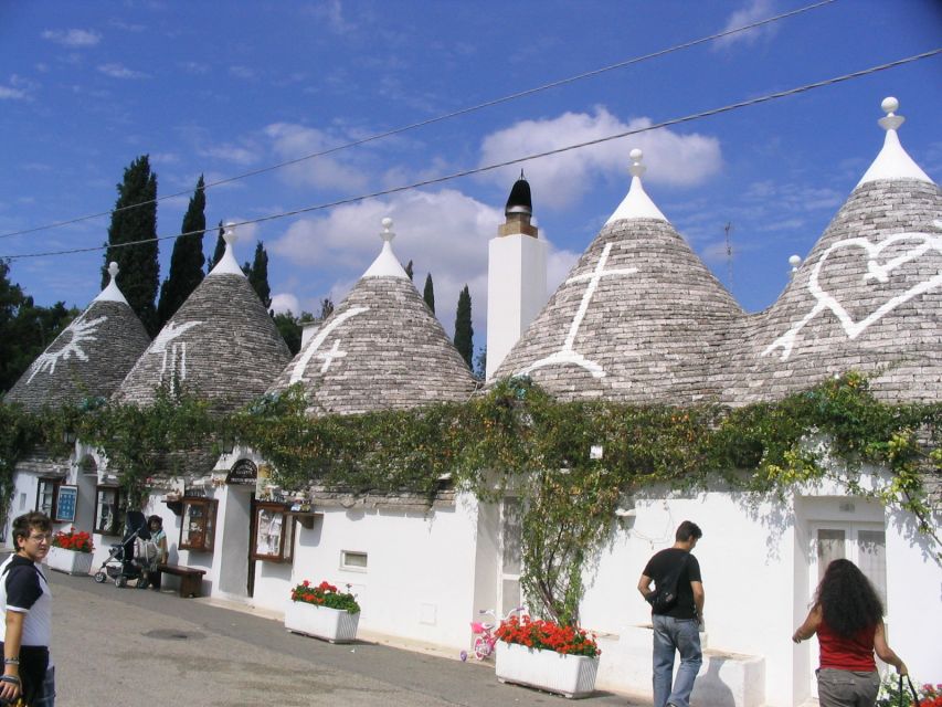 Alberobello: History Walking Tour - Why a guided walk helps in Alberobello