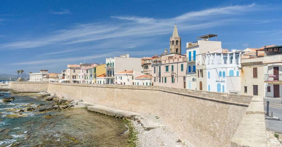 Alghero: Historic Center Walking Tour with A Local Guide - Who will enjoy this Alghero walk?