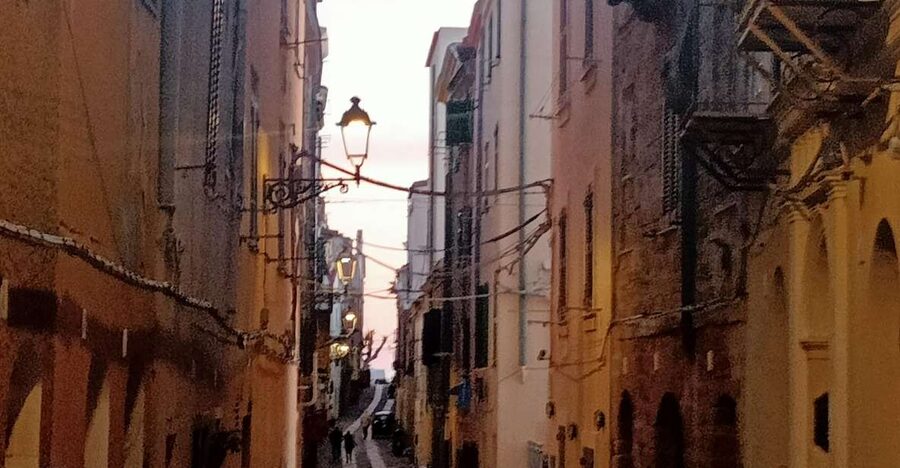 Alghero: walking tours around the ancient city - Following Occupations, Pirates, and Political Change