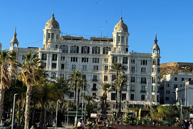 Alicante’s History and Highlights: Self-Guided Walking Tour - Casa Carbonell and a story of rivalry