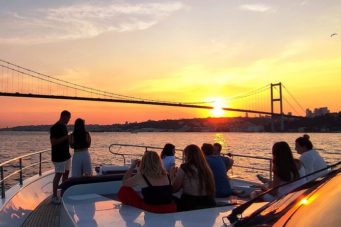 All in One Day Istanbul - Historical Tour of Istanbul with Bosphorus Cruise - Moving from the Old City to the Bosphorus