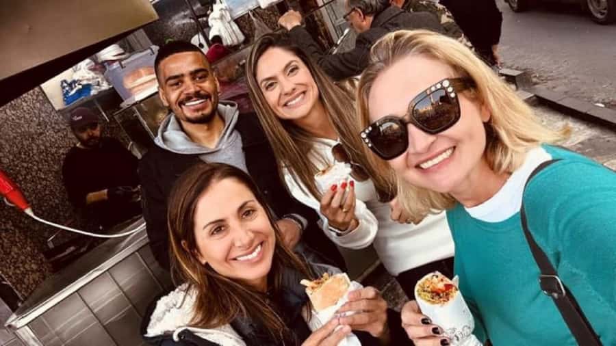 Amman: Culture, History, Tradition & Food Day or Night Tour - Tasting Amman one small bite at a time