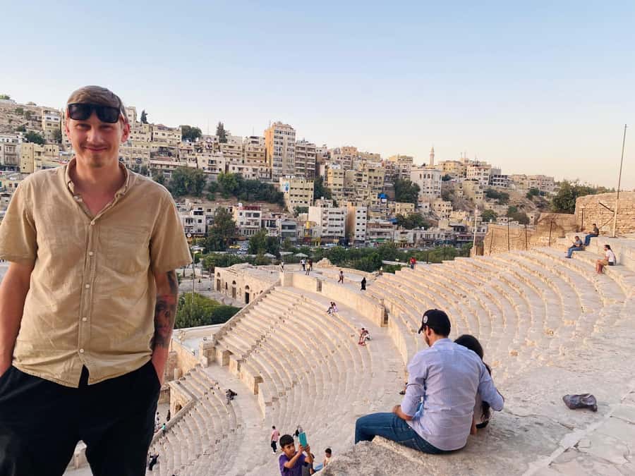 Amman Heritage Tour: Street Food, Local Culture & Art - Art Stops Show a More Modern Amman