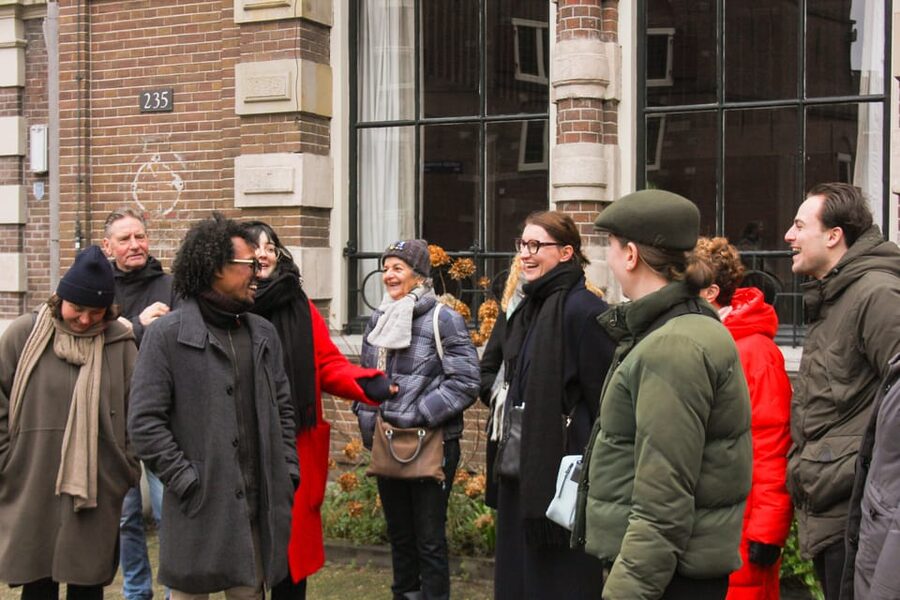 Amsterdam: 2-hour History & Culture tour with a Local - A stroopwafel and a small Dutch souvenir