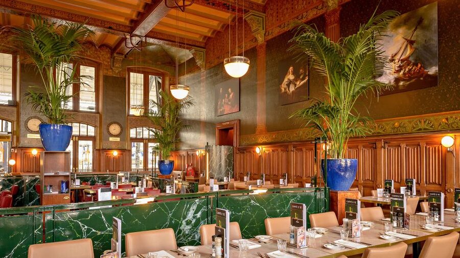 Amsterdam: 3-Course Meal in Historic 1st Class Waiting Rooms - Service, comfort, and the small drawbacks
