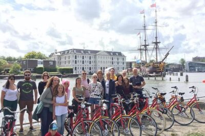 Amsterdam 3 hrs Bike Tour – live guide En/Fr/De/Nl/Sp