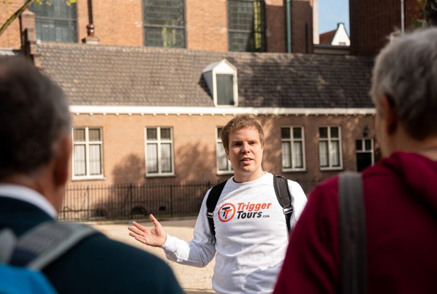 Amsterdam: Highlights & History Walking Tour - Old Town, Old Church, and Chinatown