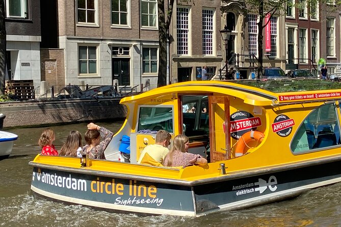 Amsterdam: Historic City Sightseeing Canal Cruise - Life on the water at the Houseboat Museum