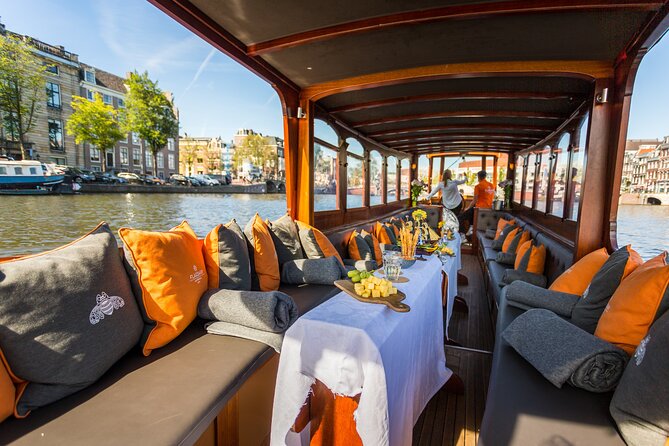 Amsterdam Historic Tour On Classic Saloon Boat - The UNESCO canal ring from the water