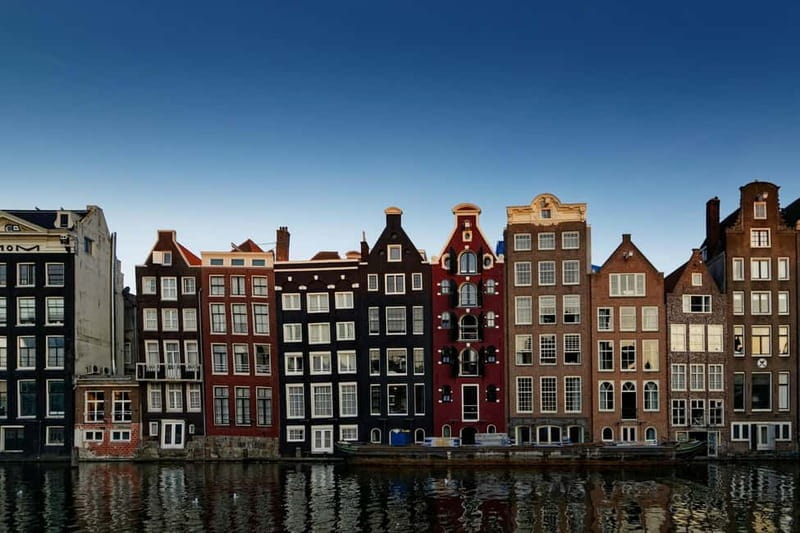 Amsterdam: Iconic Canals & Historic Sights Walking Tour - Key points at a glance