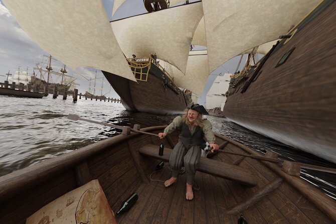 Amsterdam: Luxury Canal Cruise with Historic VR Experience - Seven VR scenes and the Amsterdam of 400 years ago