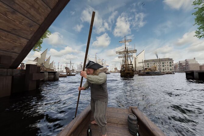 Amsterdam: Luxury Canal Cruise with Historic VR Experience - The audio tour: useful, but check your language needs