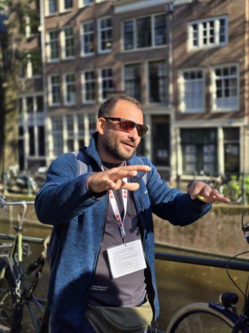 Amsterdam Walking Tour:Anne Frank, History & Liberal Culture - Coffee, Dutch sweets, and the optional Anne Frank VR