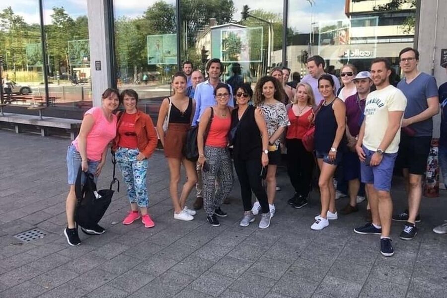 Amsterdam: Walking Tour of Historic Center - Timing, walking, and what to bring