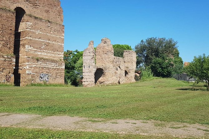 Ancient Appian Way PRIVATE Bike Tour - Aqueduct Park: the tour’s most powerful view