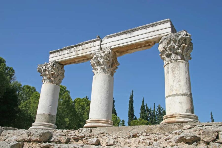 Ancient Corinth Self-Guided Tour with 3D & Audio (No Ticket) - Getting there and planning your visit