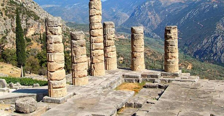 Ancient Delphi Full-Day Tour from Athens - The morning departure and route through Central Greece