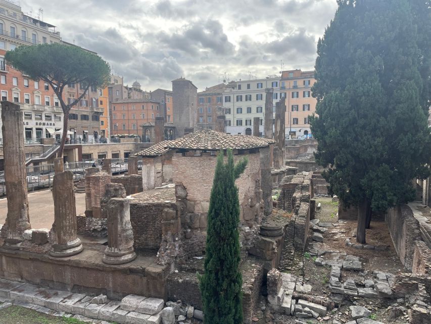 Ancient Rome: Archeological area Largo Argentina - Finding the place where Caesar was killed