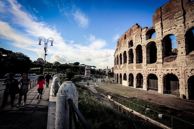 Ancient Rome Guided Tour: Colosseum, Forum and Palatine & Pick Up - Heat, shade, and the physical demands