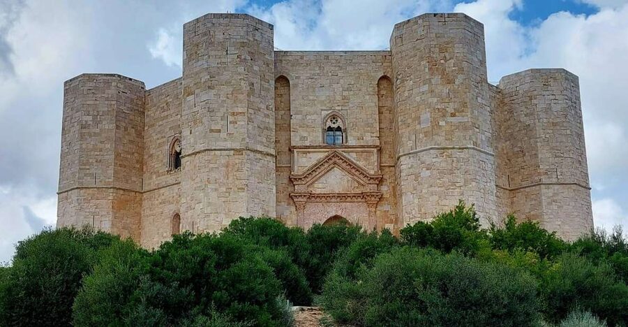 Andria: Castel del Monte Private Historical Tour - Why Castel del Monte feels different