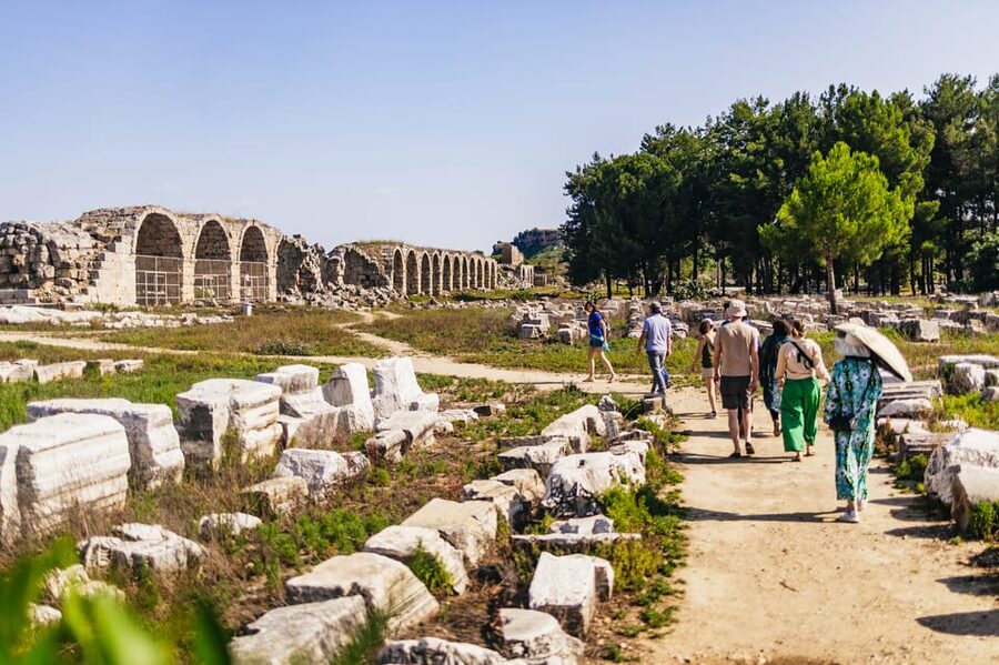 Antalya: Ancient Perge, Aspendos Theater & City of Side Tour - What the guides add to the day