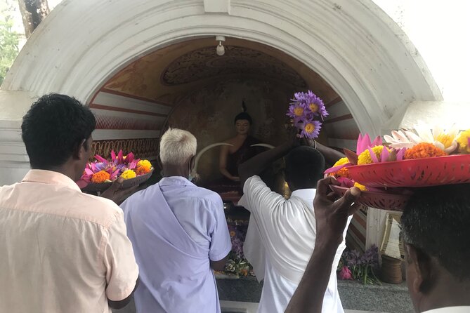 Anuradhapura Heritage Mountain bike / bicycle Tour - Basawkkulama Tank and Ancient Water Engineering