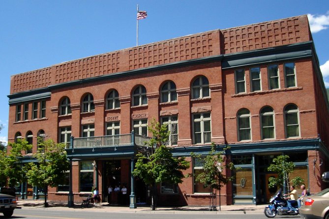 Aspen's Past to Present Historic Tour - Mill Street Fountain and present-day Aspen
