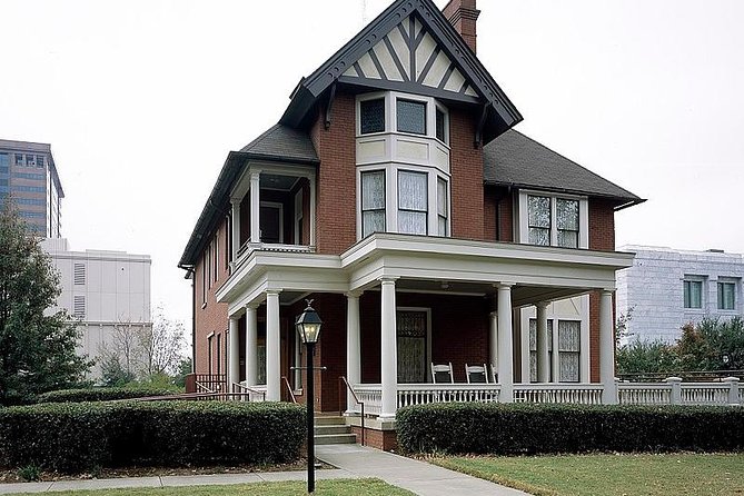 Atlanta Historical Homes Tour - Buckhead: mansions, money, and city contrast