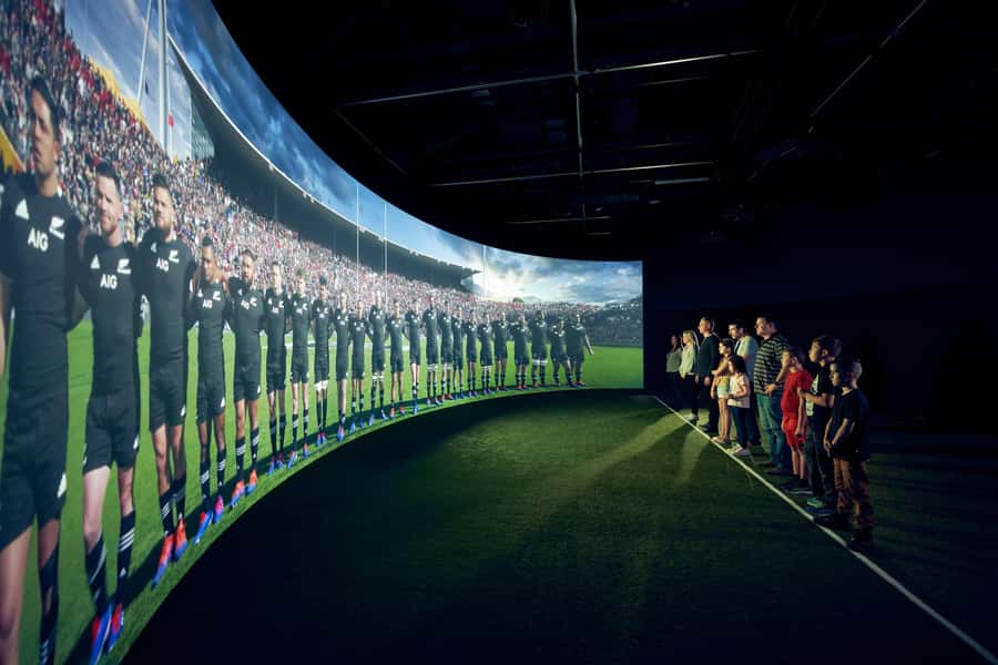 Auckland: All Blacks Experience Guided Cultural Tour - Guides who give the tour its personality