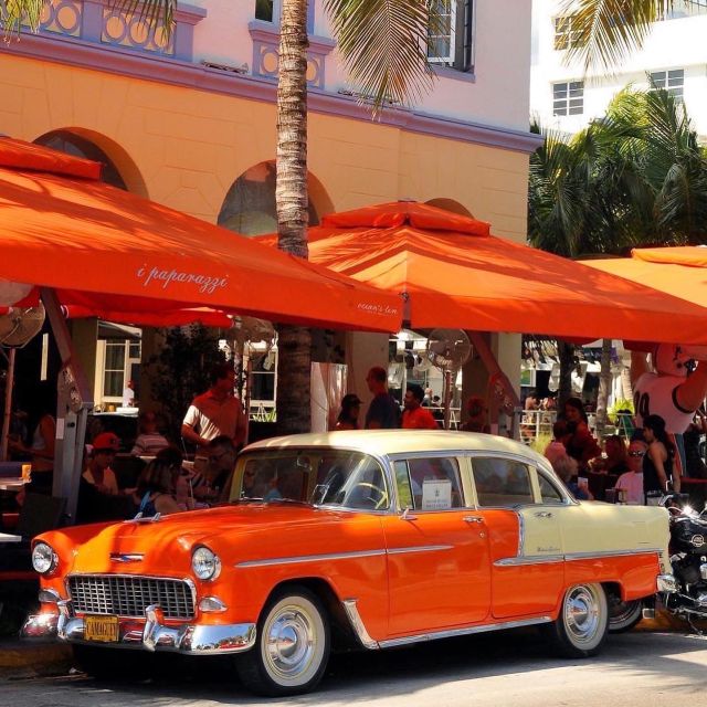 Award-winning Art Deco & History Walking Tour - How the guide shapes the experience