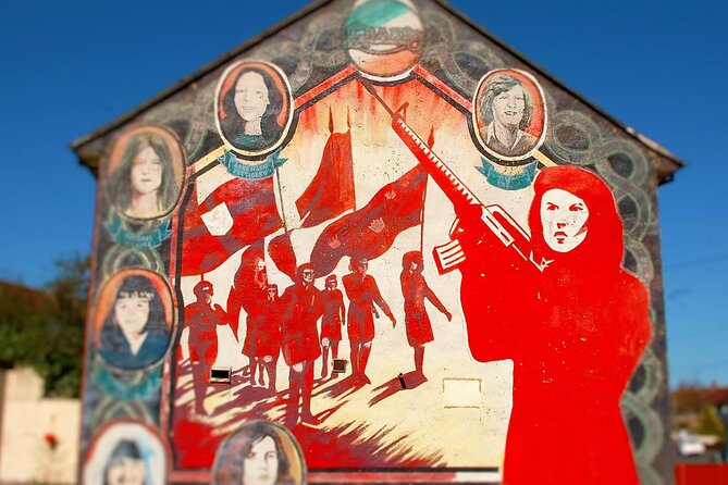 Award Winning Private 2 Hour Belfast Political Black Taxi Tour - The Peace Wall and a chance to leave your mark