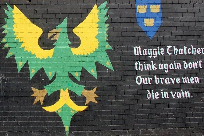 Award Winning Private 2 Hour Belfast Political Black Taxi Tour - The guide makes or breaks the experience