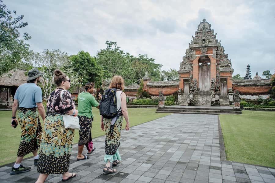 Bali: Tanah Lot UNESCO World Heritage Sites Full-Day Tour - What the guides add to the day