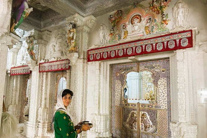 Bangalore: Walk In the Footsteps of Maharajas & Sultans - The Jain temple offers a calm finish