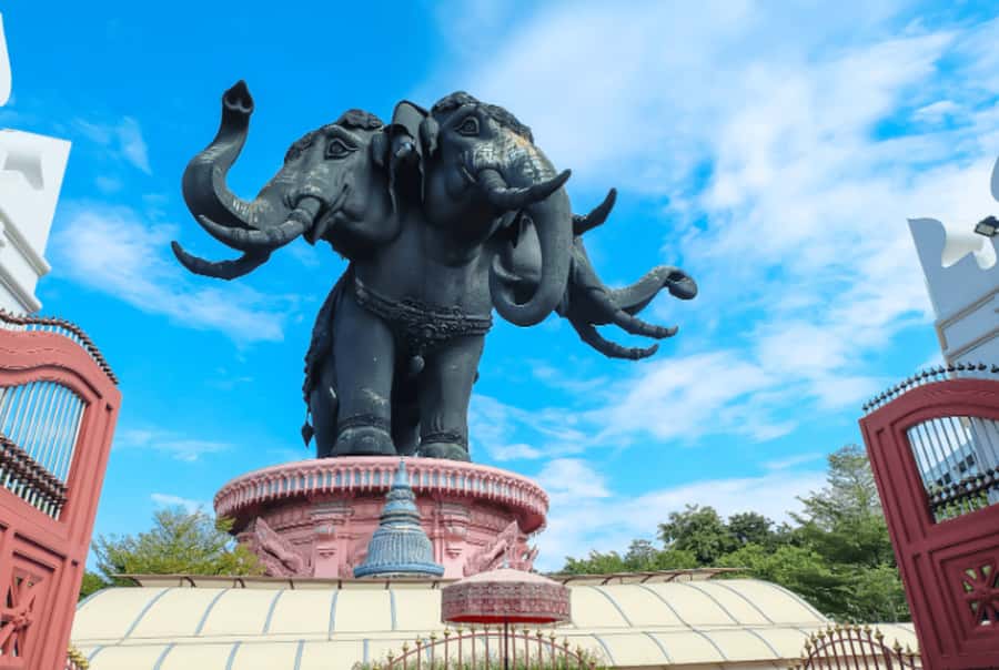 Bangkok: Ancient City Muang Boran and Erawan Museum Tour - Erawan Museum and the three-headed elephant